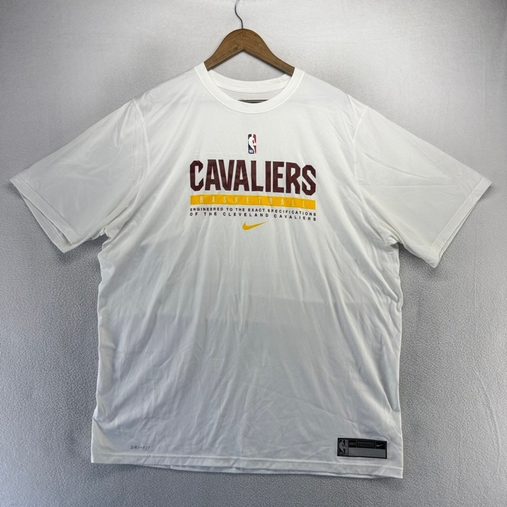 Cleveland Cavaliers Shirt men's 2XL White Tall Nike Dri Fit Team Player NBA Logo